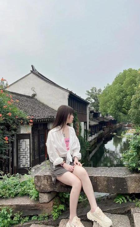 清纯欲女菲菲