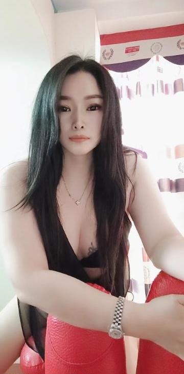 大波骚女漫妮 后花园