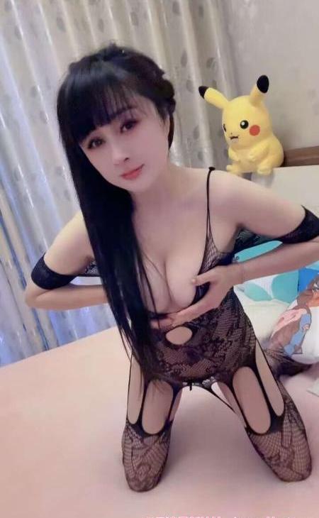 武侯制服服务型少妇