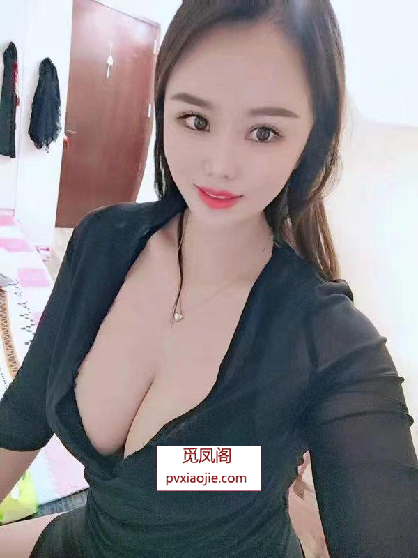 巨乳熟女